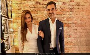 Esha Deol and Bharat Takhtani Announce Amicable Separation After 11 Years: A Heartbreaking Decision