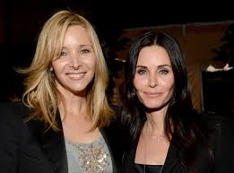 Courteney Cox and Lisa Kudrow: Friends Reunion in the Rain