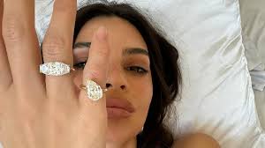 Emily Ratajkowski’s Divorce Rings: A Unique Twist After Split from Sebastian Bear-McClard