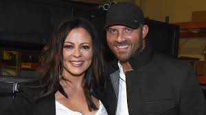 Country star Sara Evans and Jay Barker rekindle romance after tumultuous past