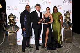 Nicole Scherzinger Shines at the Olivier Awards with Sunset Boulevard Performance