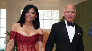 Lauren Sanchez Stuns in Red Gown at White House Dinner with Jeff Bezos and Celebrities