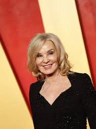 Jessica Lange: Broadway Star Shines in ‘Mother Play’ and HBO Movie