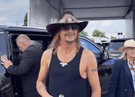 Kid Rock Makes Fans Laugh with Hilarious Joke at the Kentucky Derby