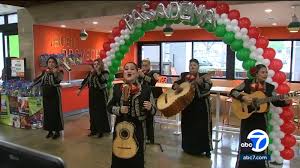 Celebrate Mother’s Day with Mariachi Divas at Vallarta Supermarkets in Pasadena