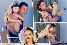 Gavin Rossdale’s PDA-filled Mexico Vacation with Gwen Stefani Look-Alike Girlfriend Xhoana X