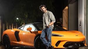 Kartik Aaryan’s Struggles with Third-Hand Car Revealed: Leaked During Rain