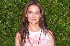 Katie Holmes Reveals She’s Out of the Loop on Dawson’s Creek WhatsApp Group Chat