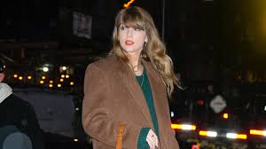 Taylor Swift’s Epic Night Out in London with Celeb Squad: Kate Moss, Cara Delevingne, and More!