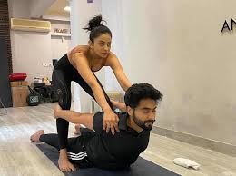 Rakul Preet Singh and Jackky Bhagnani Celebrate International Day of Yoga with Romantic Acroyoga Session