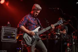 Mike Gordon and Vampire Weekend Collaborate on Epic Performance of ‘Cape Cod Kwassa Kwassa’