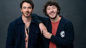 Kevin and Frankie Jonas: The Dynamic Duo of ‘Claim to Fame’