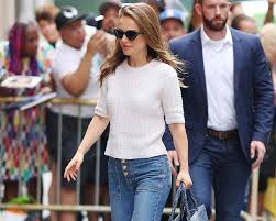 Natalie Portman Rocks the Top Summer Jeans Trend in Latest Outfit