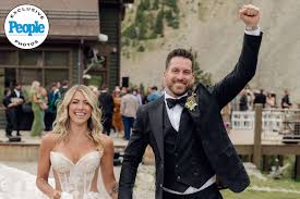 Chase McNary from The Bachelorette Ties the Knot with Ellie White in a Romantic Colorado Wedding – Exclusive Details