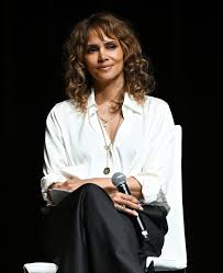 Halle Berry Stands by Iconic Razzie Speech 20 Years Later